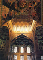 کتاب اصفهان ای هنرت سرمه چشم جهان-  نویسنده علی دهباشی- مترجم  ماناواز الکساندریان