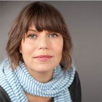 امیلی  لاکهارت